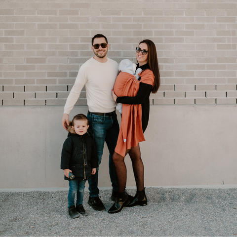Ring Sling Tragetuch – Ergonomisch & aus Leinen – Farbe Terracotta
