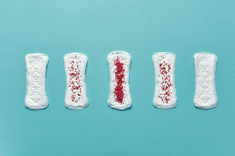 Pourquoi le cycle menstruel varie-t-il selon les femmes ?